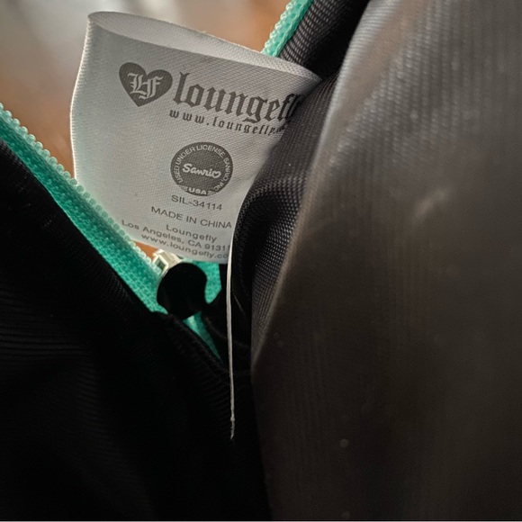 LoungeFly Hello Kitty Zip Up Bag in Mint - Picture 7 of 13
